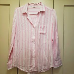 3/$25 Long Sleeve Split Neck Shirt in Dream Pink